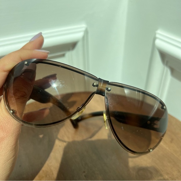 GUCCI Vintage Small Aviator Oval Sunglasses - Picture 3 of 7